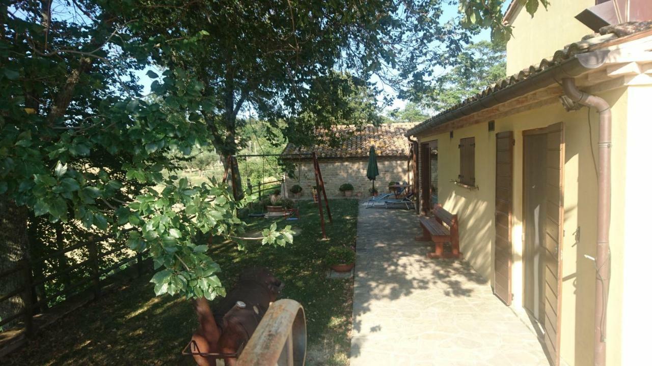 Agriturismo "Le Piagge" Castelplanio Exterior photo
